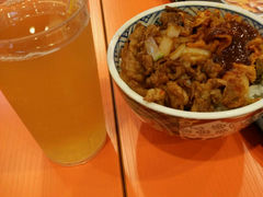 辣白菜猪肉饭-吉野家(服装城店)