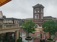 -王府井奥莱临潼小镇(临潼店)