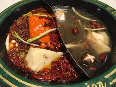 菌汤鸳鸯锅-有拈头成都市井火锅(南山总店)