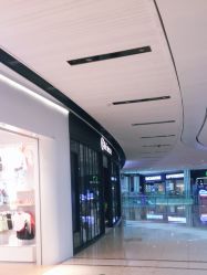-HAIR CORNER
