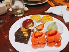 -武汉世茂希尔顿酒店·汇·全日餐厅