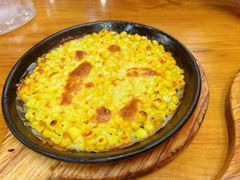 料理烤芝士玉米粒-老东镇啤酒屋海鲜加工·蒸汽海鲜·海鲜烧烤(台东店)