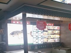 -咱屯子铁锅炖直营店(南湖大路店)