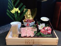-铭牛烧肉·和牛海鲜自助(高新月牙湖店)