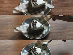-SAFARI COFFEE