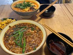 -叁窝雀·云南小锅米线(万象汇店)