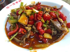 -独一佳老胡湘菜馆(矿山路店)