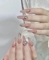 -桃色美甲沙龙