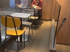 -麦当劳(中山大道中店)