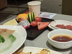 -海底捞火锅(曹安公路店)