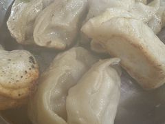 -黄阿姨锅贴大王(万航渡路店)