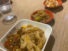 -胖子鱼粉(采霞街店)