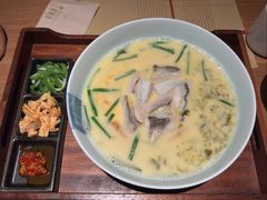 -荣家黄鱼面(南京西路店)