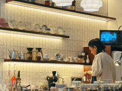 -Café Monson
