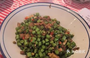 Fried Pork Crumbs with Green Beans