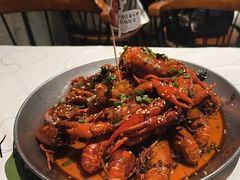 -巴厘龙虾·榜首油焖大虾(音乐学院·沿江酒馆店)
