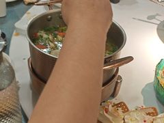 -巴特餐饮6加1音乐餐吧·新疆菜