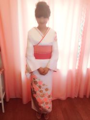 -贺贺新娘造型婚纱店
