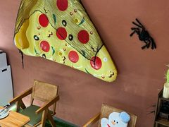 -Dragon Pizza•圆脸龙披萨·牛排餐厅