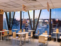 -麦当劳(哈西万达店)