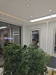 -阿三造型烫染•接发