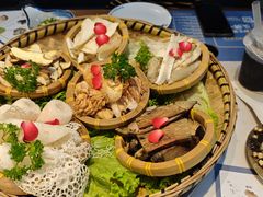 -菌彩云南野生菌火锅(呈贡七彩云南第壹城店)