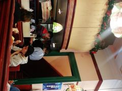 -玛格萝妮比萨屋(四平店)