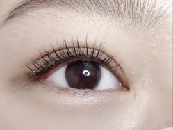 -爱美睫美甲会馆