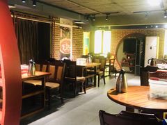 大堂-辣不二地道川菜(汉水路店)