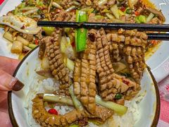 -洪霞餐馆·川菜·鲜货现炒(两江春城店)