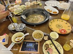 -菌乡缘·野生菌蒸汽鱼火锅(江边夜市店)