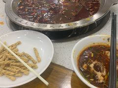 -老表牌·蛙蛙鸡冷锅鱼(成都东站店)
