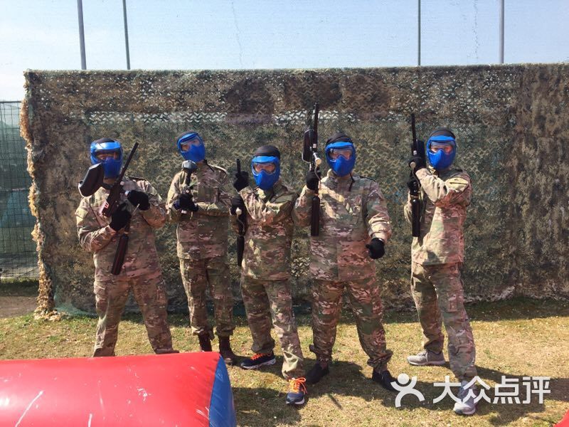 顾村公园彩弹真人cs射击俱乐部