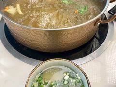 -菌子鲜汤野生菌锅