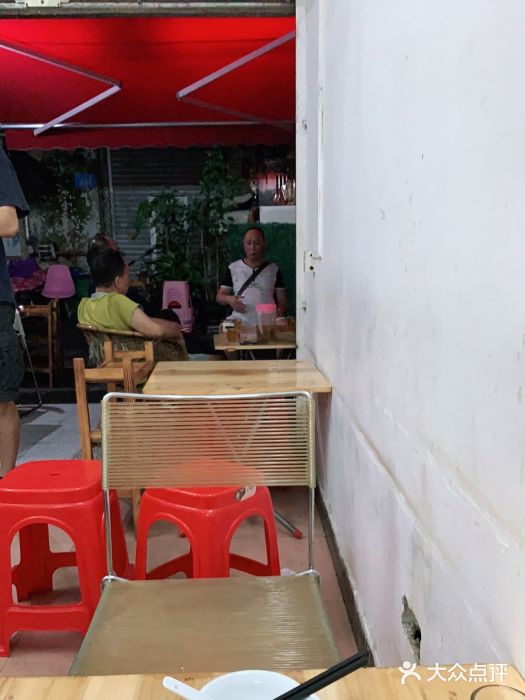 司马街鸡煲(西华路店)露天位图片