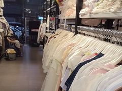 -7号衣库(新达商场店)