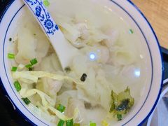 鲜肉小馄饨-景芳周大姐(国大城市广场店)
