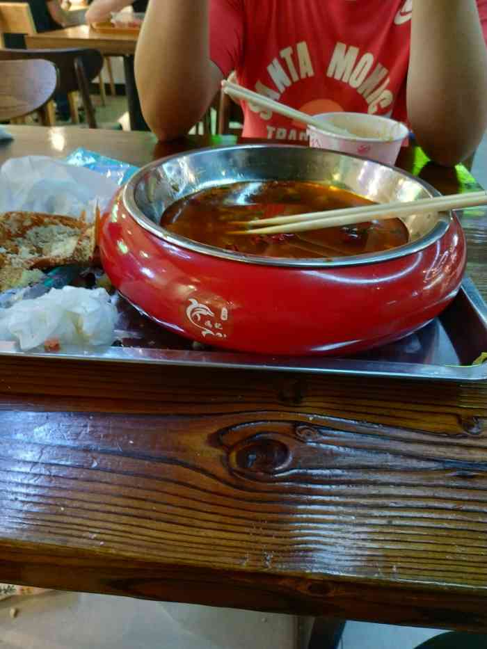 美食天地美食城-"之前很少在广埠屯的这个天桥附近逛,今天路.