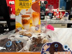 -85度C(生甜甜圈研究工坊·上海局门店)