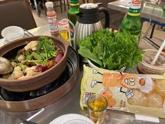 -胡须佬鸡煲四季火锅店(石厦西村直营店)
