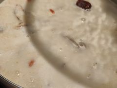 -洪氏嗨捞·猪肚鸡火锅(阳光天地店)