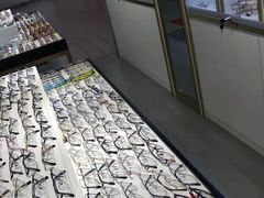 -臻美视爵眼镜·明月·依视路·蔡司折扣店(广渠门店)