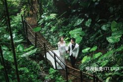 青青世界-巴黎婚纱摄影工作室