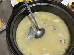 -土砂锅生态山庄·非遗砂锅雅鱼