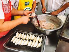 -黄阿姨锅贴大王(万航渡路店)