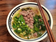 -霸舌生滚牛肉米粉(天生街道店)
