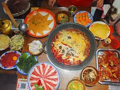 -萍姐火锅·公路夜市(武汉首店)