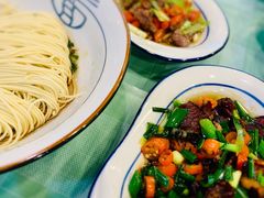 辣椒大蒜炒腊牛肉-刘氏三和面馆