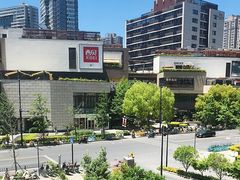 -瑞虹新天地月亮湾