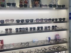 -视野联行眼镜·蔡司·尼康战略合作店(城西银泰店)